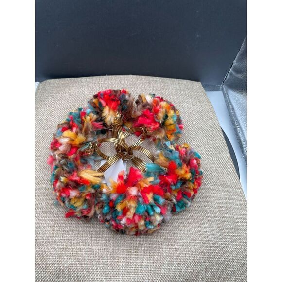 New Pier One Set of 6 Multicolored Napkin Rings Pom Poms Festive - Picture 2 of 6